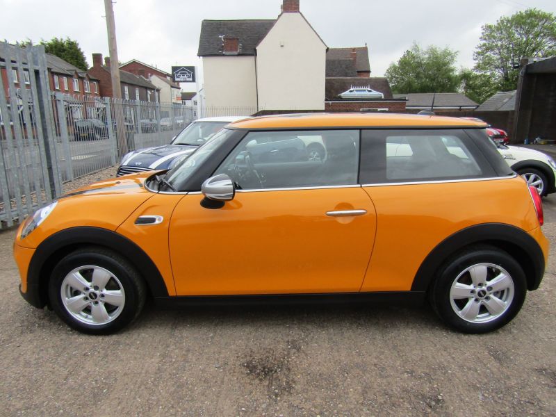 2016 MINI 1.5TD ONE (S/S) image 3