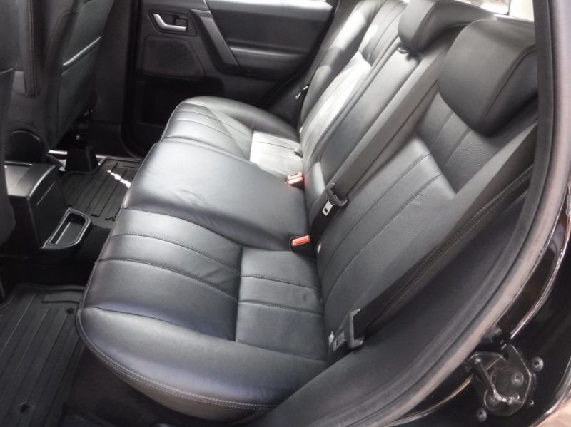 2014 Land Rover Freelander 2 2.2L Manual Td4 Se 4X4 5dr image 7