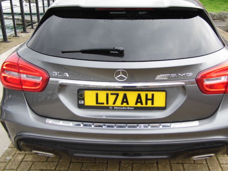 2014 Mercedes-Benz GLA CDI AMG image 4