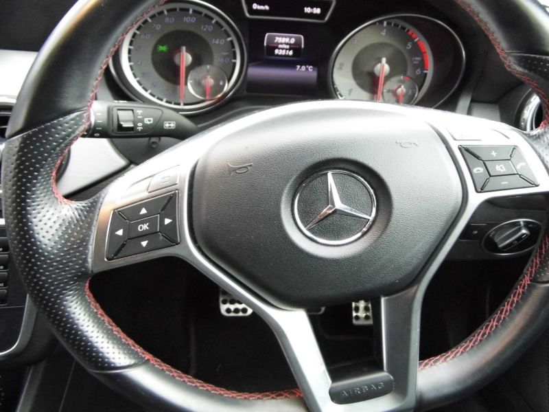 2014 Mercedes-Benz GLA CDI AMG image 7