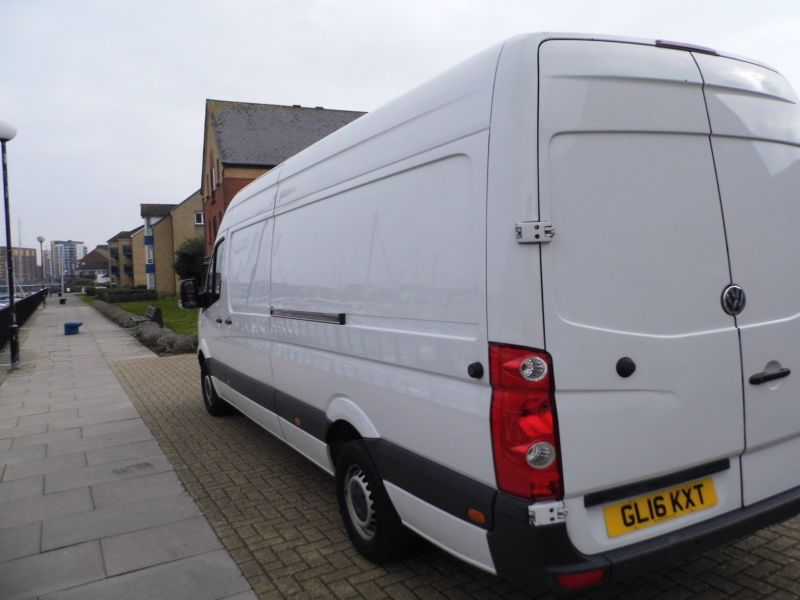 2016 Volkswagen Crafter Lwb Cr35 TDi 4 M. image 9