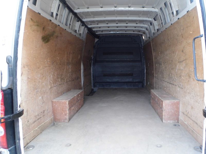 2016 Volkswagen Crafter Lwb Cr35 TDi 4 M. image 10