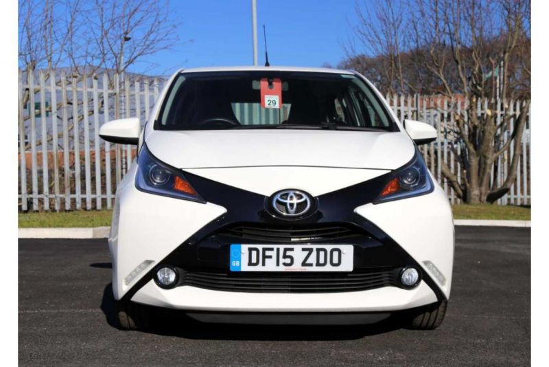 2015 Toyota Aygo VVT-I X-PRESSION image 6