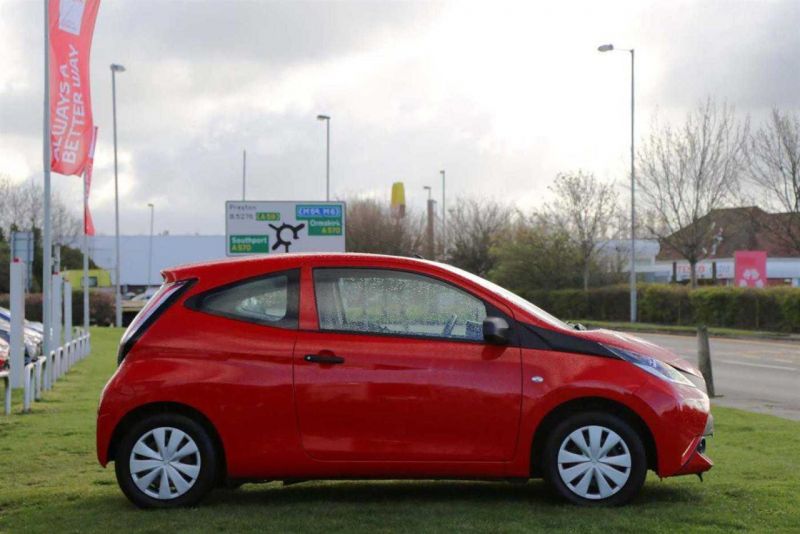 2016 Toyota Aygo VVT-I X image 5