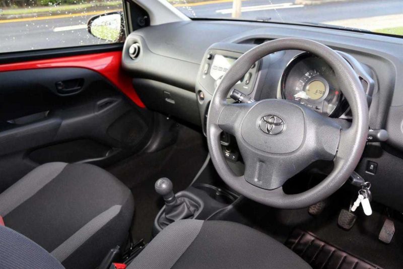 2016 Toyota Aygo VVT-I X image 7