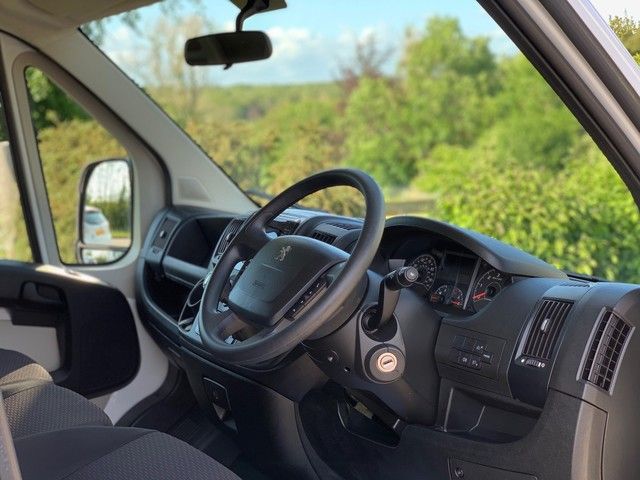 2016 Peugeot Boxer Equi-Trek Sonic Horse Box 2.2 Hdi image 3