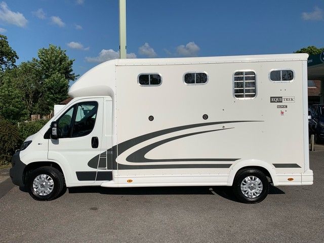 2016 Peugeot Boxer Equi-Trek Sonic Horse Box 2.2 Hdi image 6