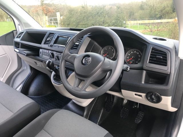 2018 Volkswagen Transporter 2.0 T28 Tdi image 4