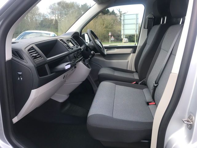 2018 Volkswagen Transporter 2.0 T28 Tdi image 6