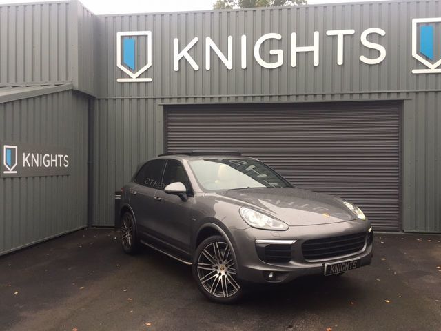 2016 Porsche Cayenne 3.0 D V6 Tiptronic S 5dr image 1