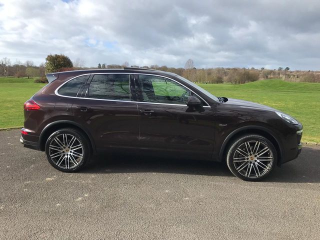 2015 Porsche Cayenne 3.0 D V6 Tiptronic S 5dr image 5
