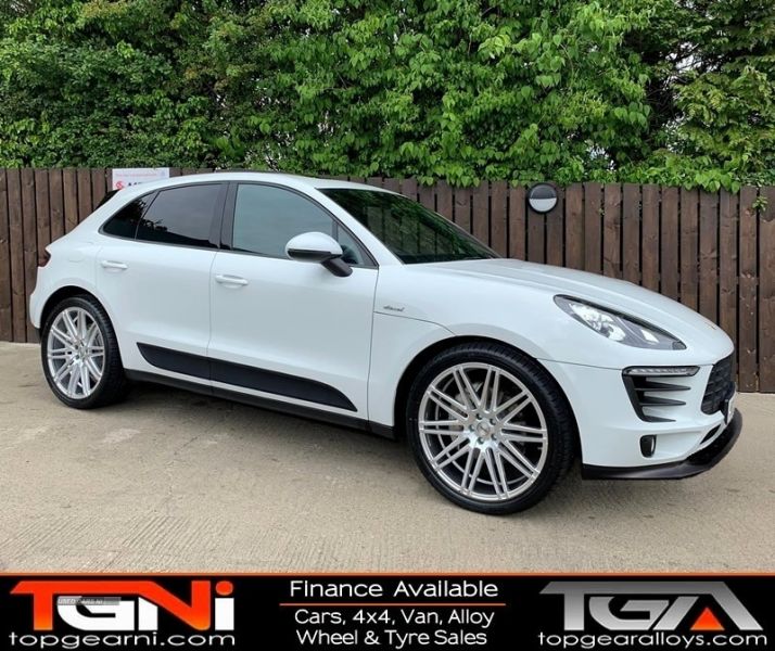 2014 Porsche Macan S D S-A image 1