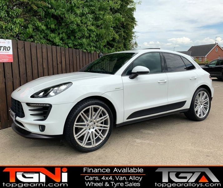 2014 Porsche Macan S D S-A image 4