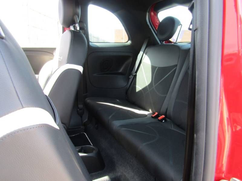 2016 Fiat 500 0.9 TwinAir S 3dr image 5