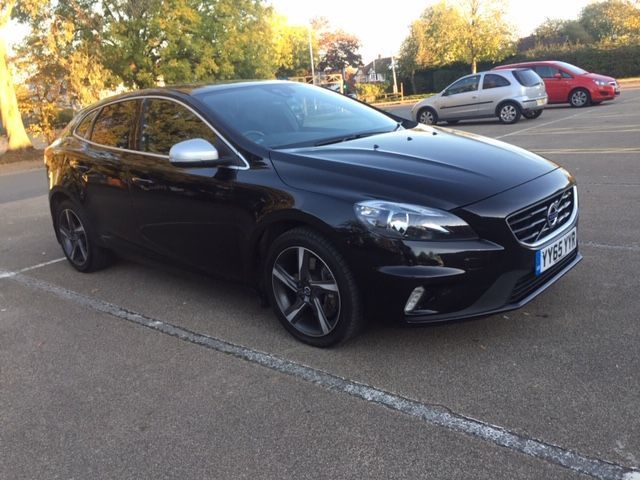 2016 Volvo V40 2.0 D3 R-Design Nav 5dr image 1