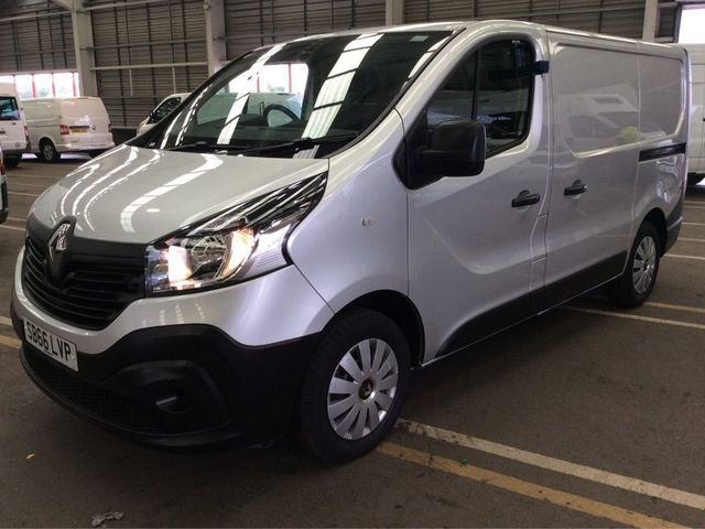 2016 Renault Trafic 1.6 Sl27 Business Dci image 2