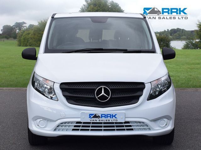 2017 Mercedes-Benz Vito 2.1 119 Bluetec Tourer Select 5dr image 4