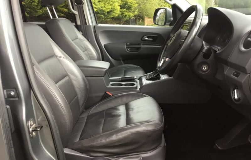 2015 VW Amarok Pickup image 7