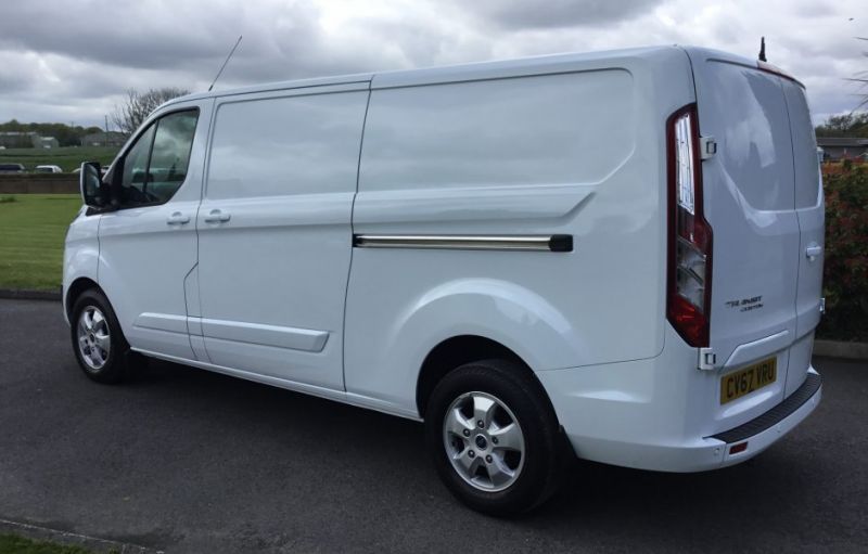 2017 Ford Transit Custom image 3