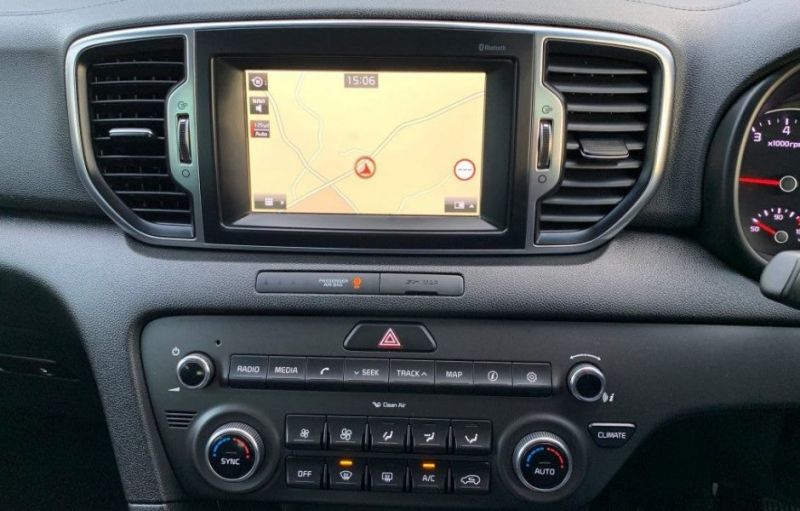 2016 Kia Sportage image 2