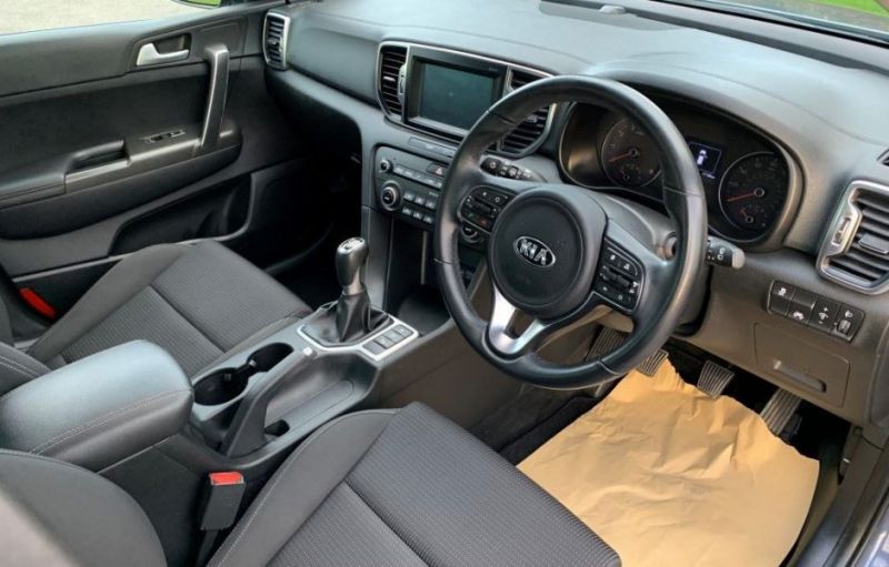2016 Kia Sportage image 8