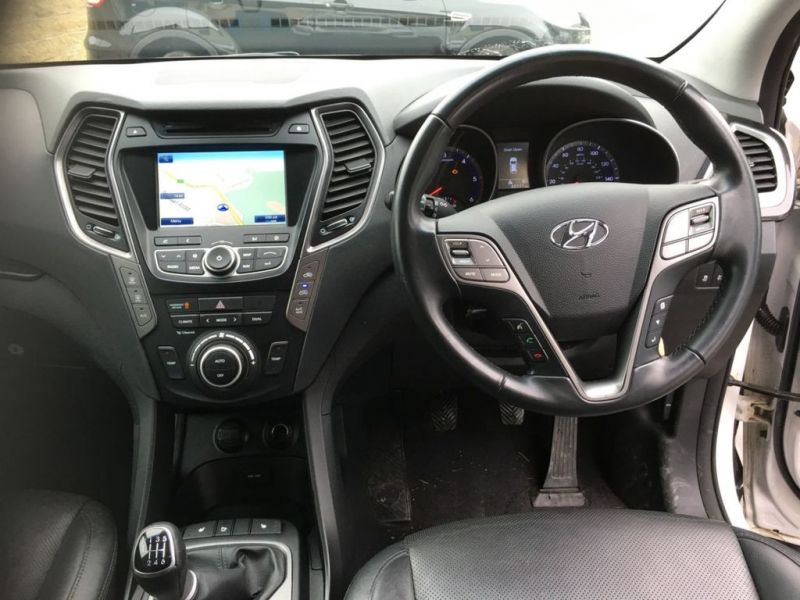 2016 Hyundai Santa Fe 2.2 Crdi Premium 5dr image 5