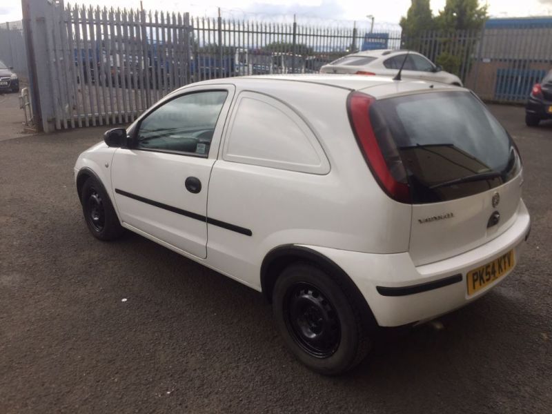 2004 Vauxhall Corsa Van CDTI 16v image 4