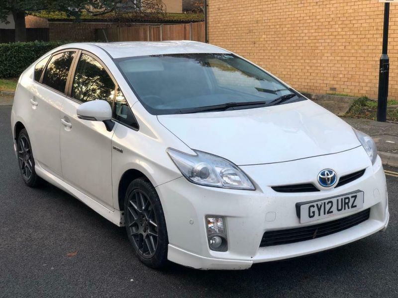 2012 Toyota Prius 1.8 image 1