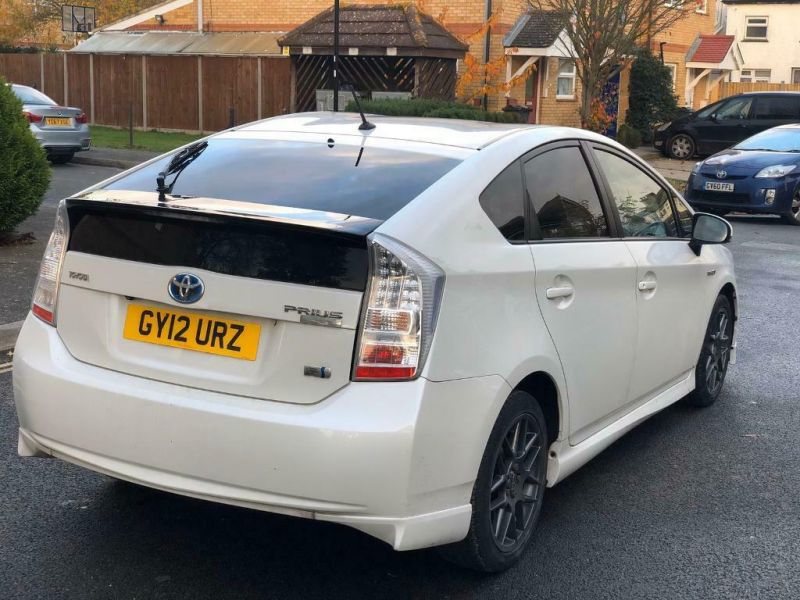 2012 Toyota Prius 1.8 image 3