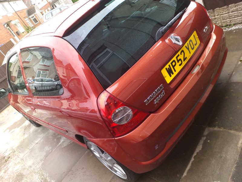 2002 Renault Clio 172 image 2