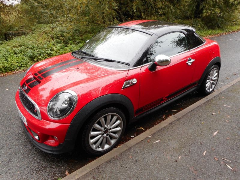 2009 Mini John Cooper Works Coupe image 2