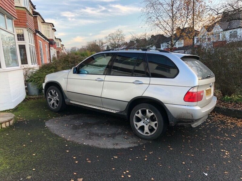 2002 BMW X5 3.0 image 1