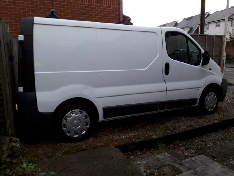 2003 Vauxhall Vivaro image 1