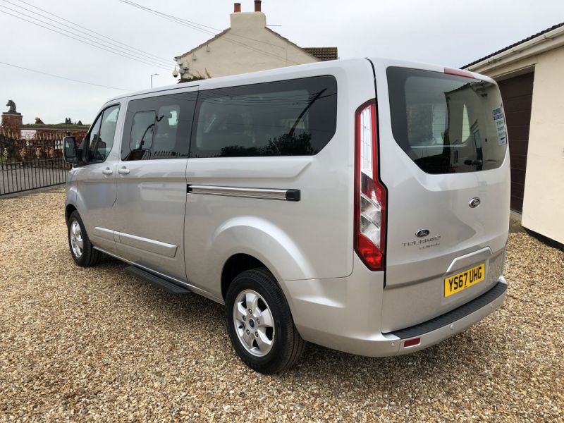 2017 Ford Transit Tourneo 310 5dr image 3