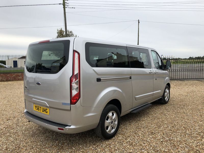 2017 Ford Transit Tourneo 310 5dr image 4