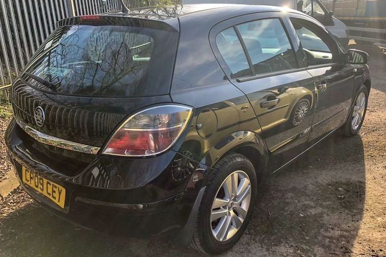 2009 Vauxhall Astra 1.7 CDTi ecoFLEX SXi 5dr image 8