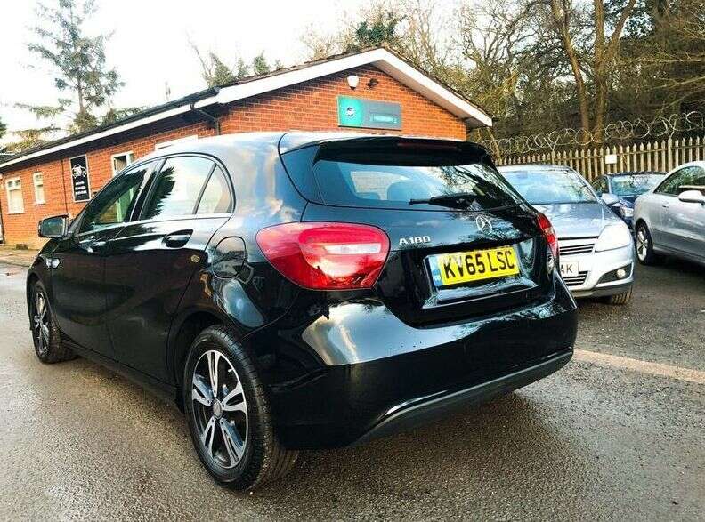 2016 Mercedes-Benz A Class 1.6 A180 SE 7G-DCT (s/s) 5dr image 2