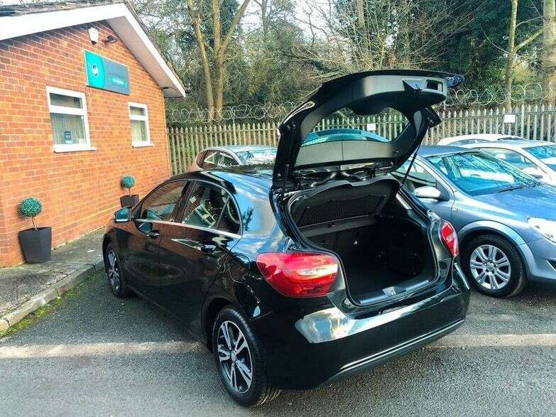 2016 Mercedes-Benz A Class 1.6 A180 SE 7G-DCT (s/s) 5dr image 4