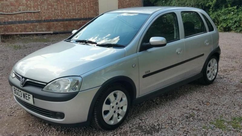 2003 Vauxhall Corsa 1.2 SXi image 4