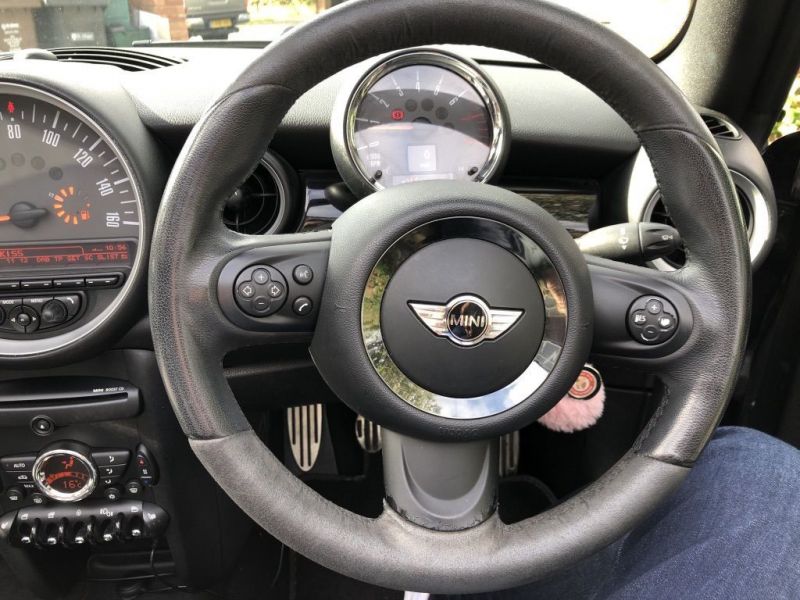 2011 Mini 1.6 John Cooper Works 2dr image 9