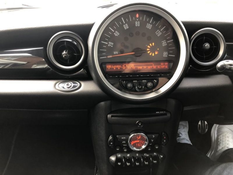 2011 Mini 1.6 John Cooper Works 2dr image 13