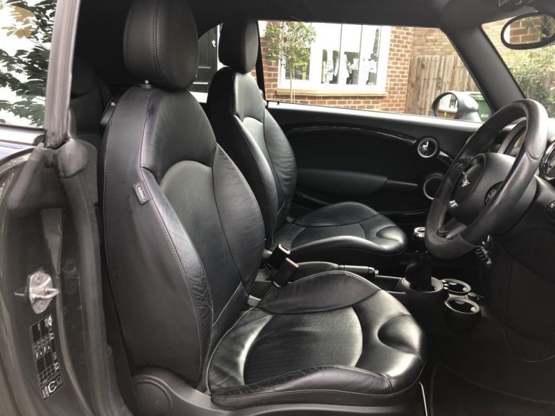 2011 Mini 1.6 John Cooper Works 2dr image 15