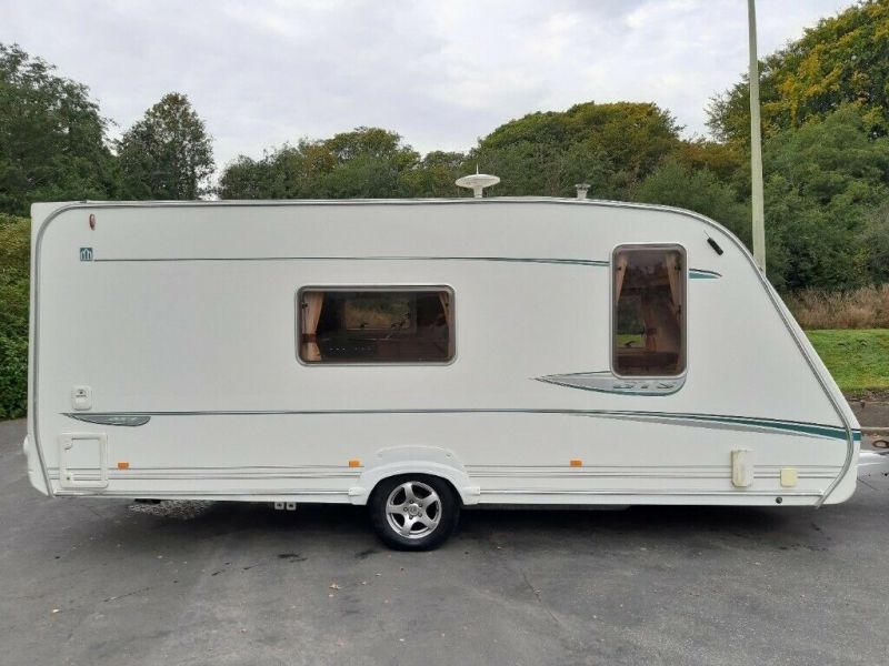 2004 Abbey GTS 417 4 Berth image 1