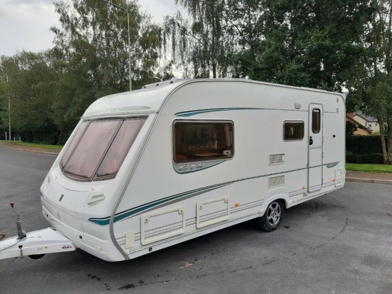 2004 Abbey GTS 417 4 Berth image 2