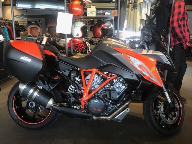 2016 KTM 1290 1301cc 1290 Superduke Gt image 5