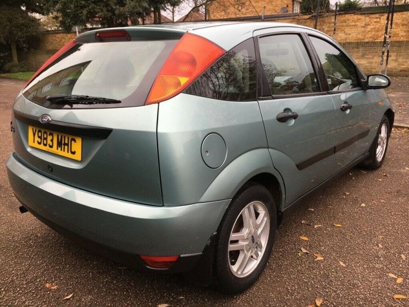 2001 Ford Focus 1.6 5dr image 4