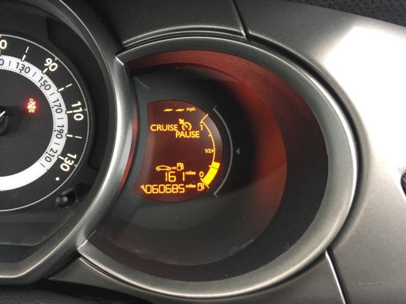 2014 Citroen C3 1.6 e-HDi Airdream VTR+ 5dr image 2