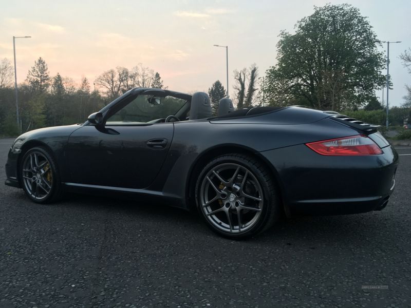 2006 Porsche 911 Carrera 2 Convertible Tiptronic image 8