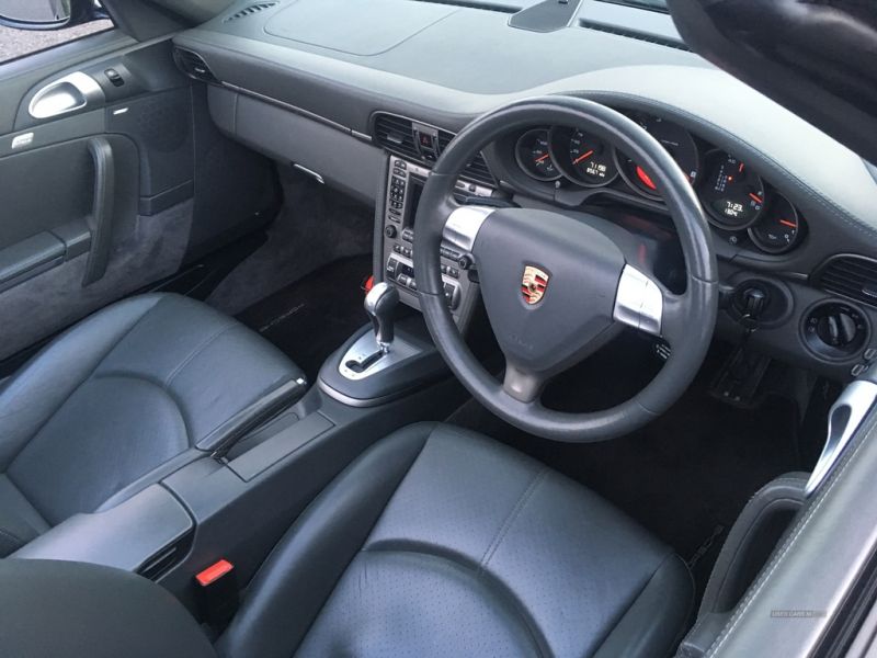 2006 Porsche 911 Carrera 2 Convertible Tiptronic image 10