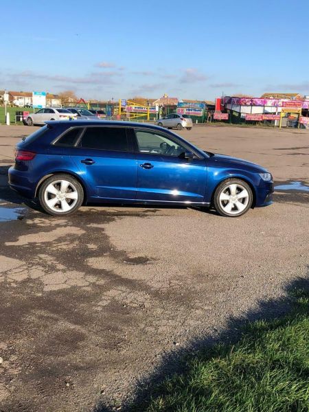 2013 Audi A3 Sport Back image 3